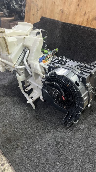 Корпус печки Лексус GS300 (160)