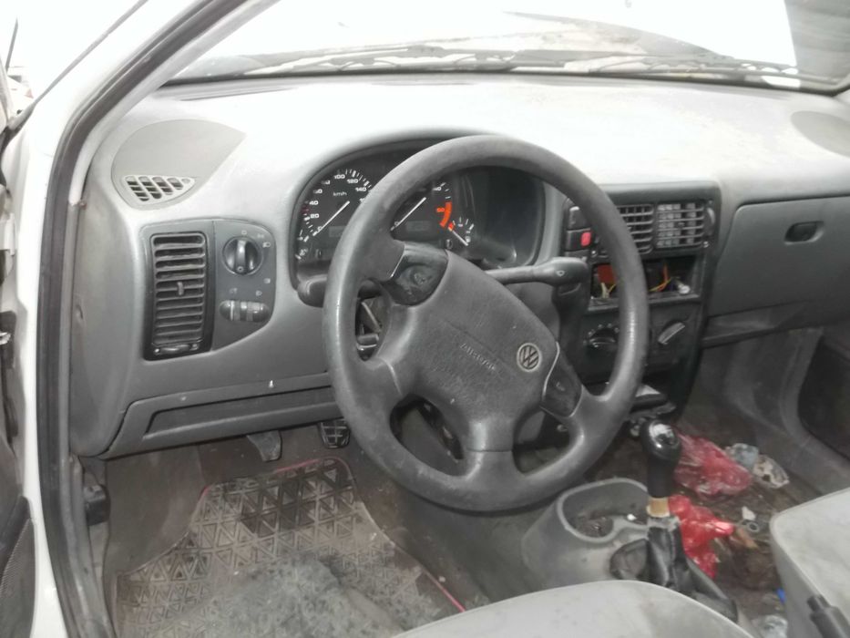 Фолксваген Кади 1.9 SDI 64 к.с 2000 год..Само на части.