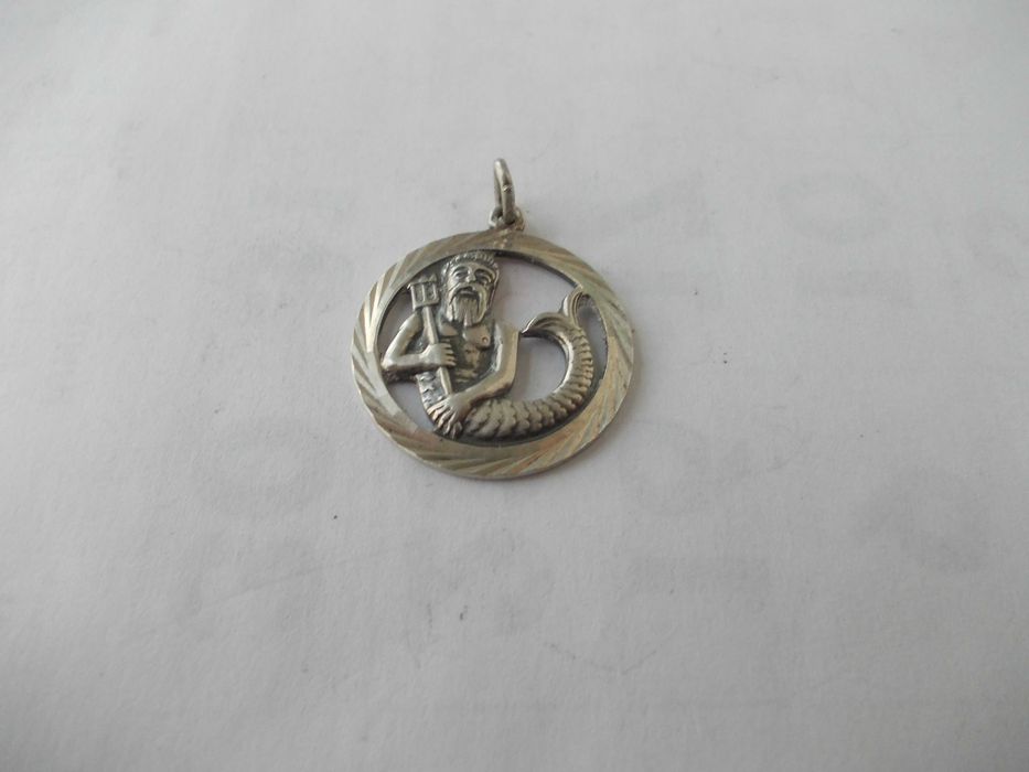 Medalion pandantiv vechi din argint Neptun