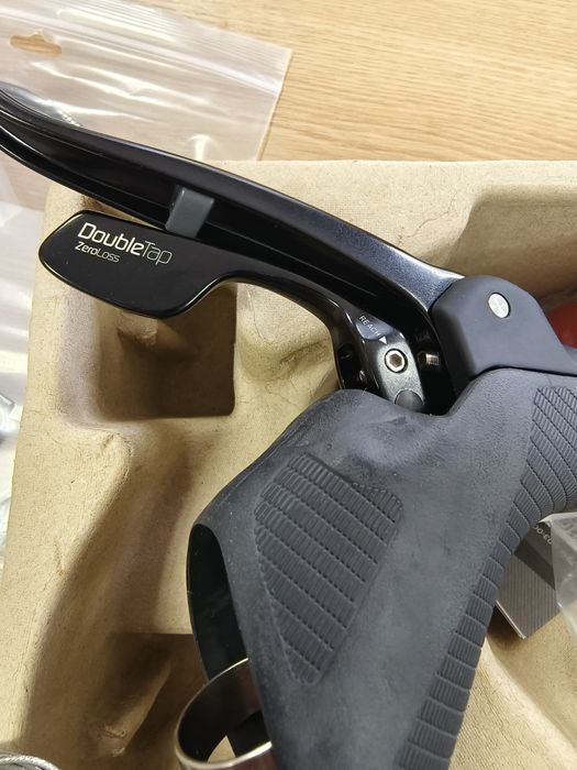 Ново SRAM Rival 22 DoubleTap BrakeLever/Shifter/Flat Mount right 11-sp