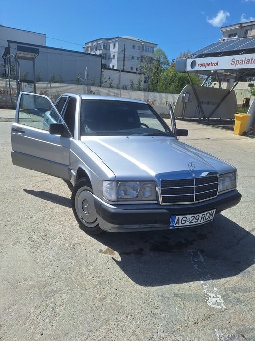 Mercedes E190 ,stare foarte bună,fiscalul se oferă pe loc
