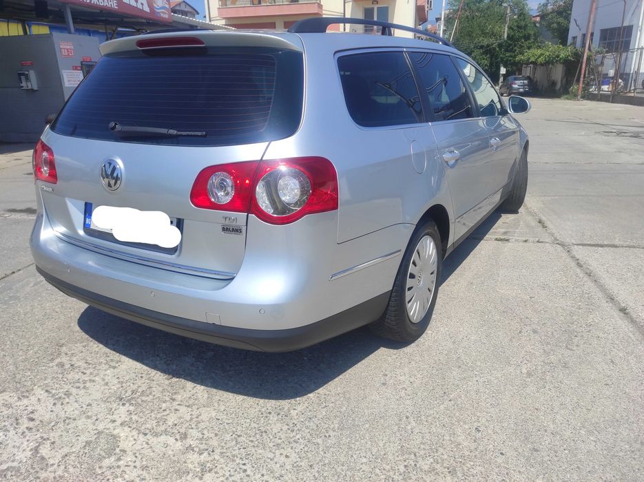 Лек автомобил Фолксваген Пасат 1.9TDI