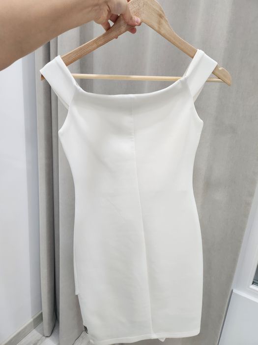 Стилна и нежна рокля S