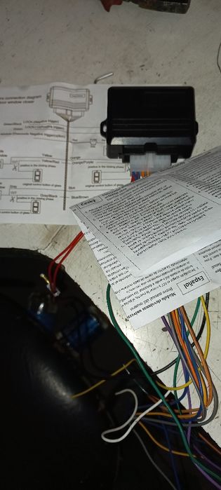 продам универсальный доводчик стекл для авто