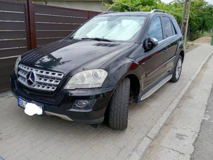 Vând ml300 an 2011