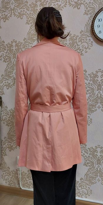 Продам Тренч (плащ) женский.