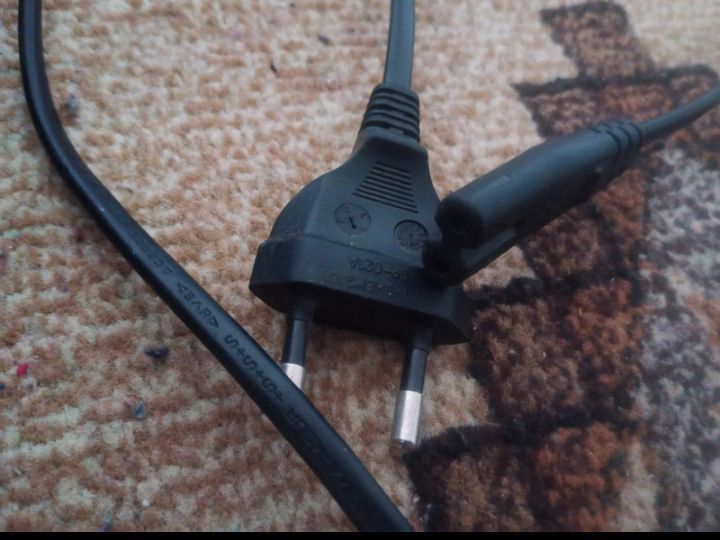 Imprimantă Canon MG2550S + 3 cartușe reîncărcabile + cablu alimentare