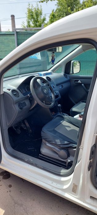 VW Caddy Maxi 1.6 TDI 2012 – Schimb cu camionetă 7 locuri + basculă