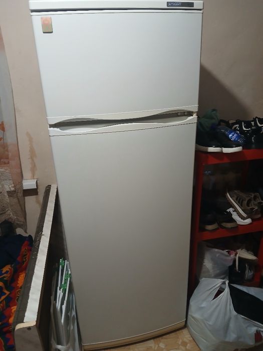Продам срочно холодильник рабочий