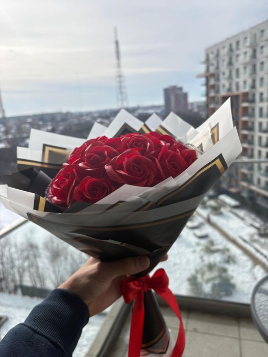 Buchet 19 trandafiri din sapun