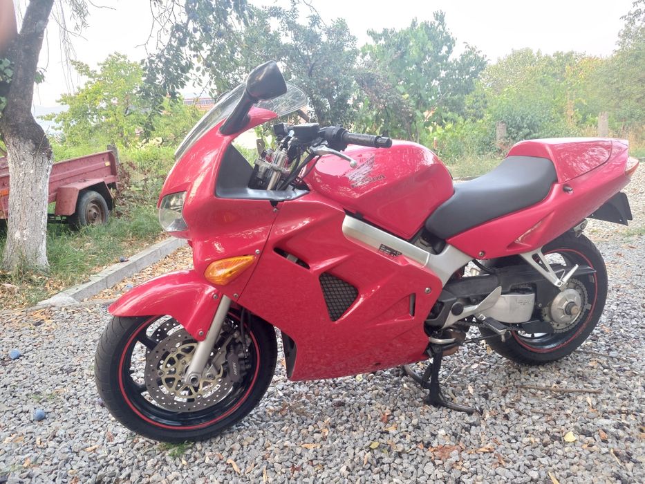 Honda VFR 800 FI / schimb