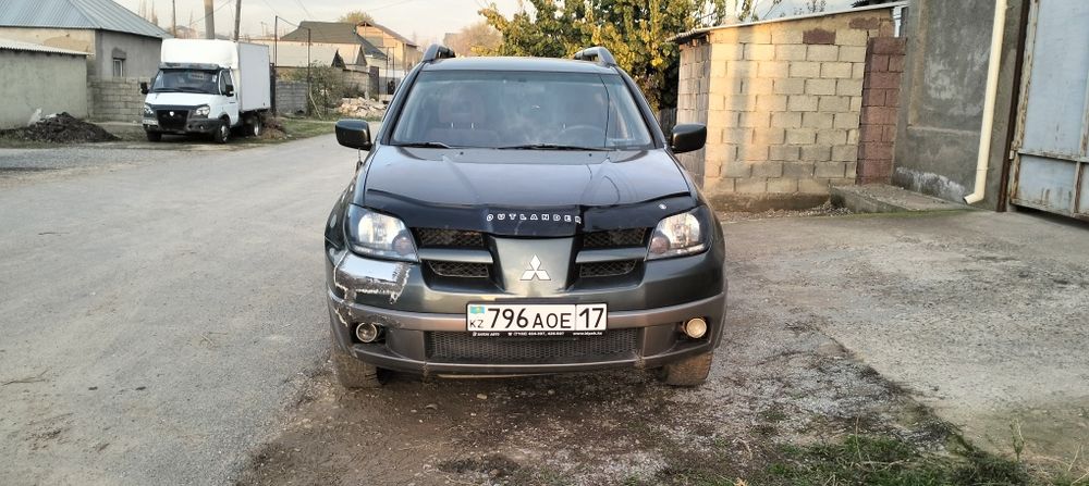 Митсубиси аутландер