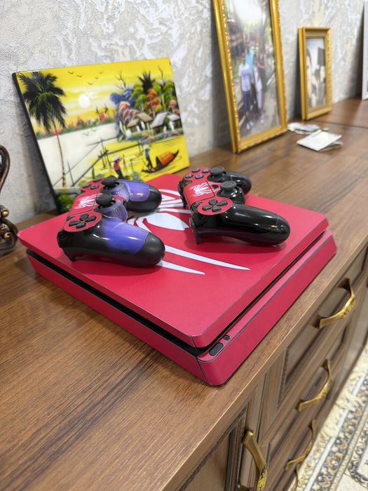 продается Playstation 4 slim