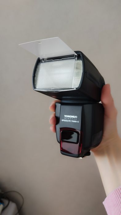 Фотовспышка YN560-II