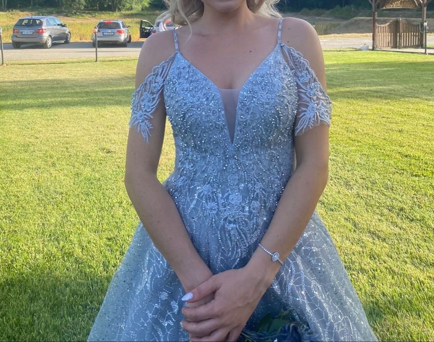 Официална сива рокля с брокат