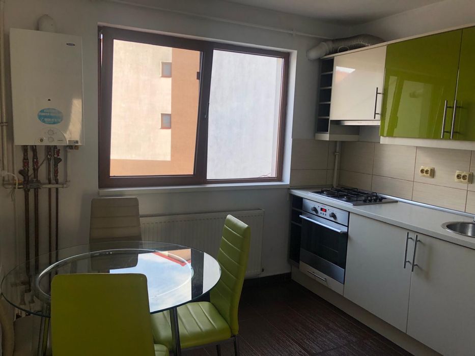 Inchiriere duplex luminos si spatios