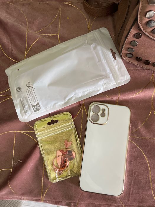 husa telefon noua  + pop soket