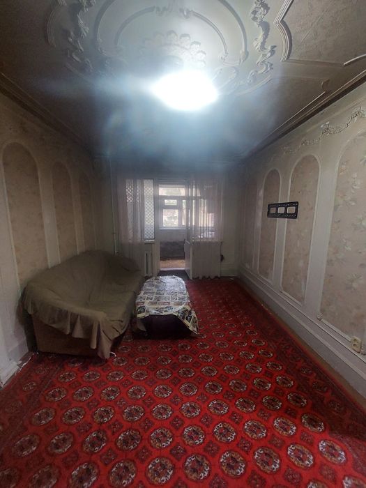 Сдается квартира 2х комнотная Вогзал саодат срочно