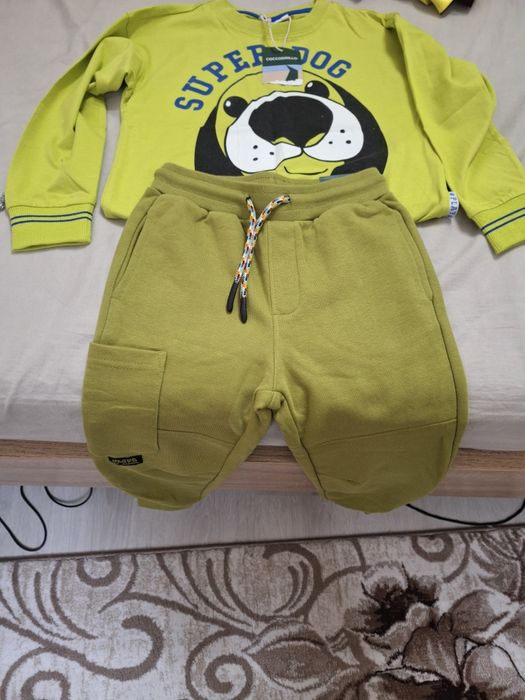 Bluza si pantaloni