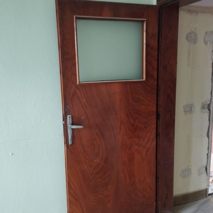 Врати интериорни и входна