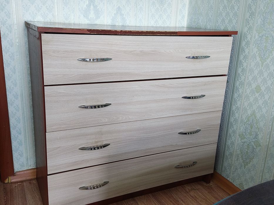 Отдам  комод бесплатно
