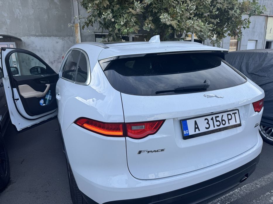 Jaguar F-Pace 2.0 бензин