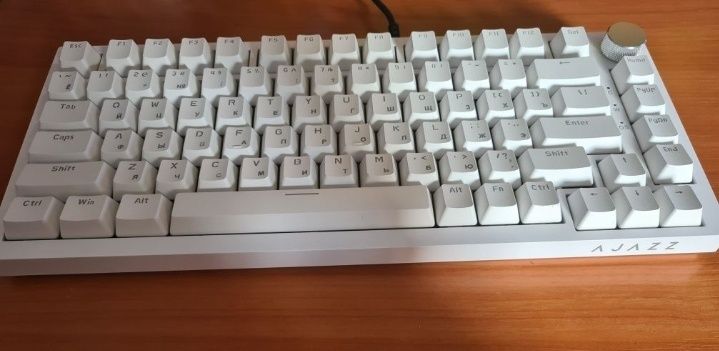 Продам кастом ajazz ak820