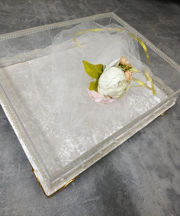 Продам коржыны, подносы