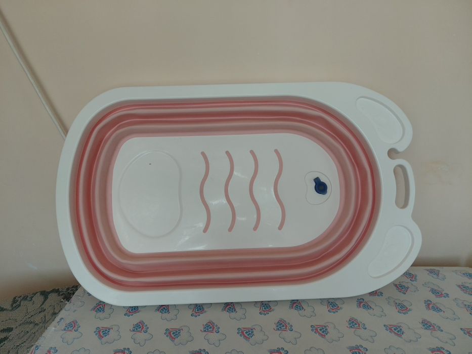 Горшок и раскладной ванна для девочек