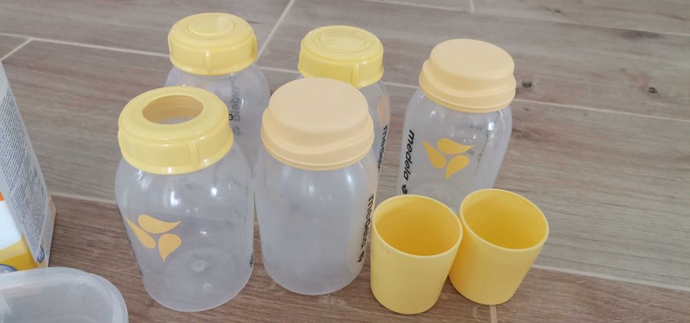 Електрическа помпа за кърма Medela Swing + подаръци