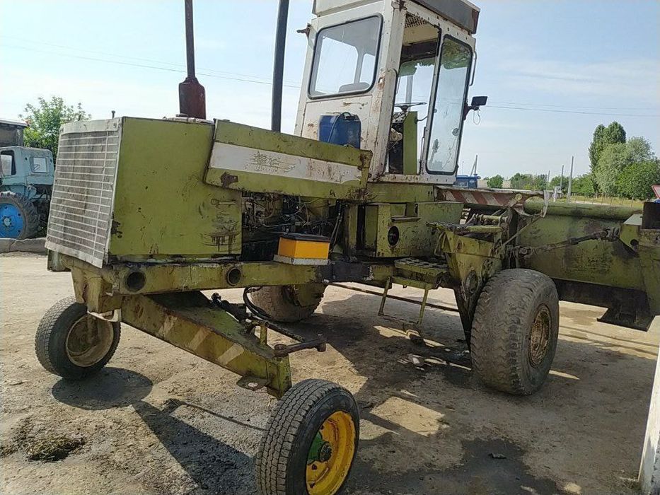 Barcha turdagi oʻtlarni oʻrish uchun kombayn