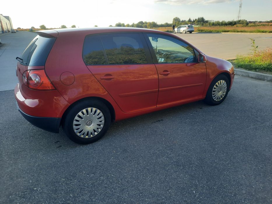 Vând VW golf 5 stare foarte bună!