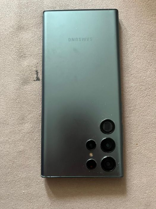 Samsung s22 ultra в отличном состояни