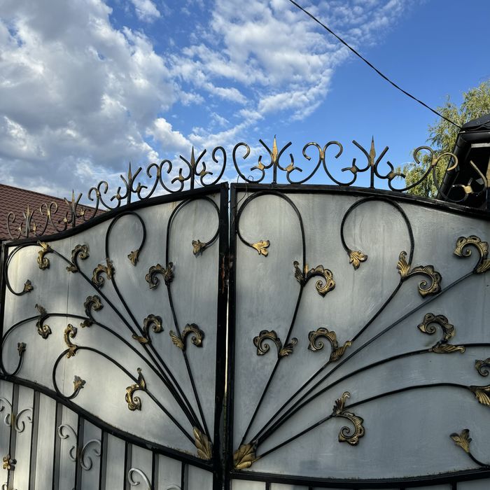 Продам ворота с калиткой