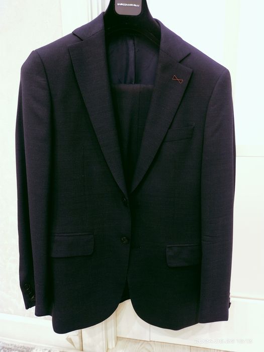 Kostyum shim italya brend