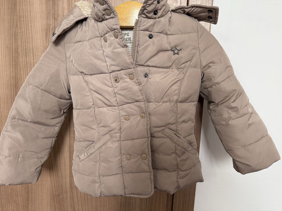 Куртка девочка весна 3-4 года