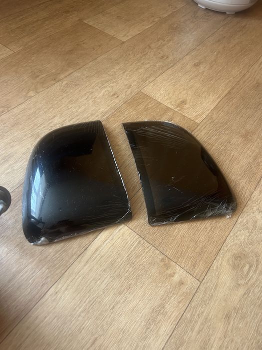 Фонари заднии +накладки RAV4