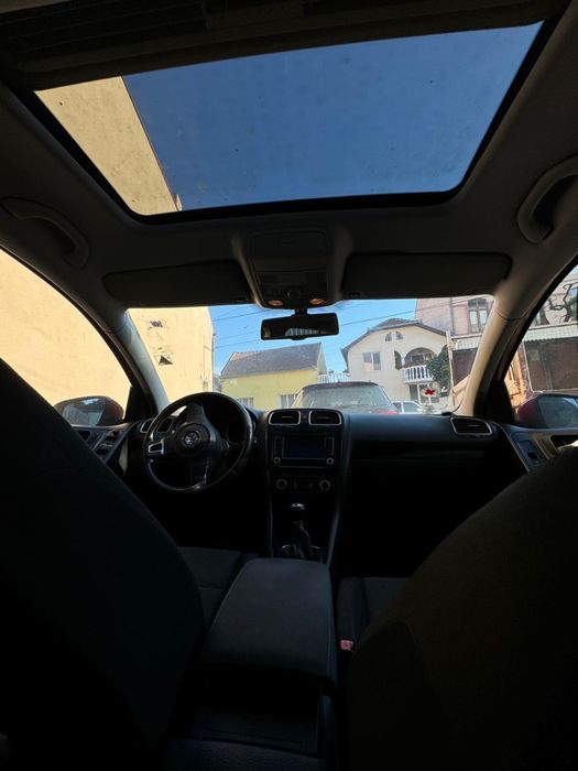 VW Golf 6 2.0 TDI FULL – Panoramică, Navi, Încălzire Scaune, Fără Rugină