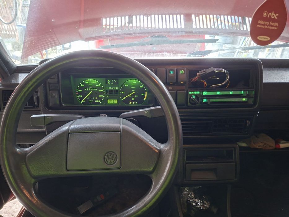 VW Golf 2 1.6 TD 1V 1990 – Recondiționat | TA Technix | Servo | Discuri Spate , schimb si cu dacia 1310