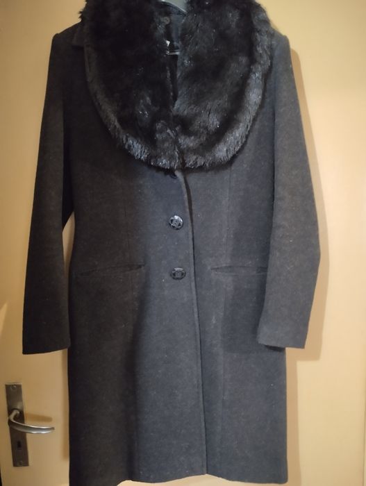 Дамско елегантно вълнено палто