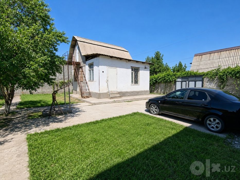 В Кибрайском районе, в Байткургане продаётся жилой дом, 6 соток