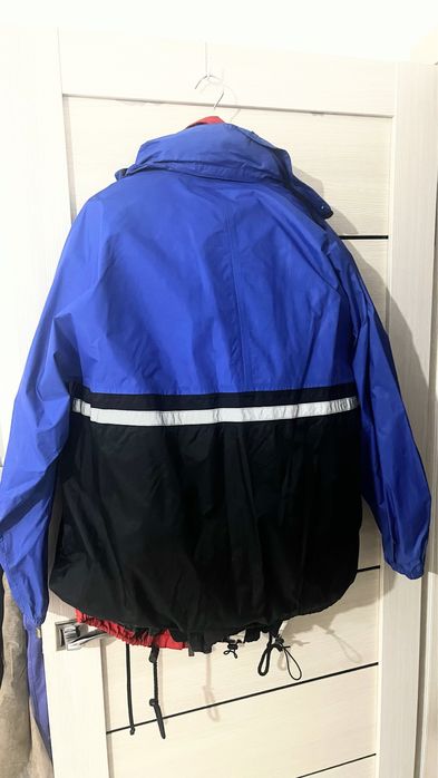 Ветровки 2 штуки