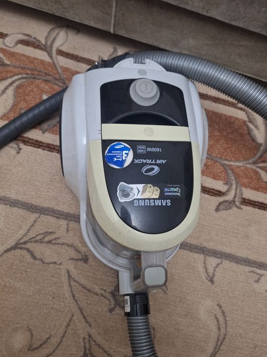 Продам пылесос Самсунг