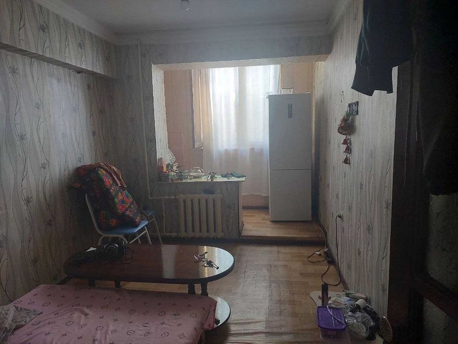 продаётся квартира, 1/2/4. бывшое обща житие. Корасу  6