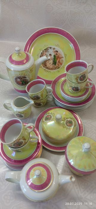 Продам сервиз Мадонна