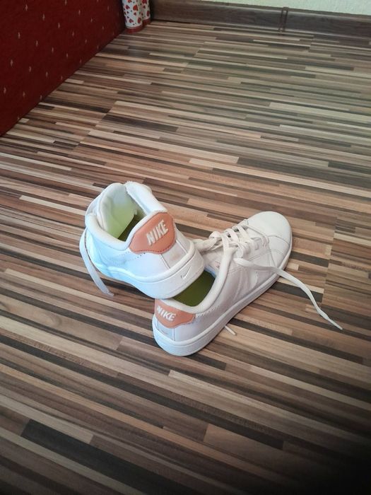 Дамски маратонки