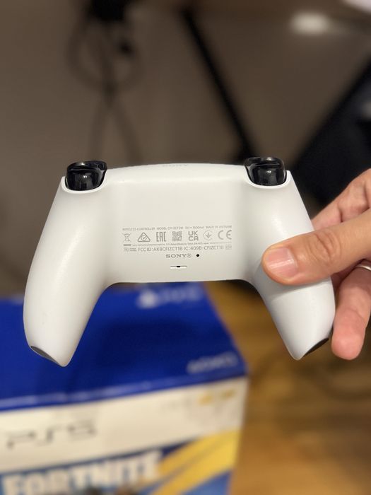 Play station 5 1TB Fortnite Edition