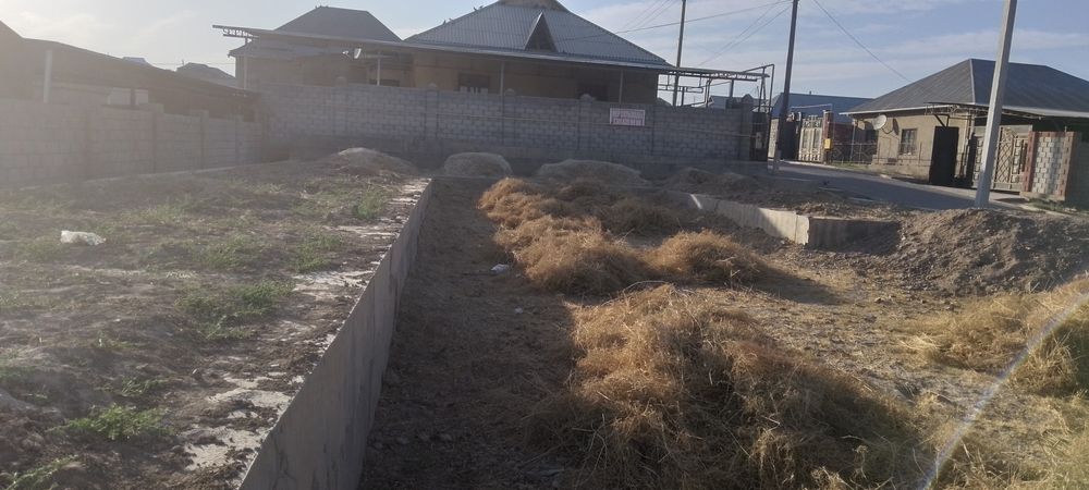 Фундаменті бар ұзыннан жер сатылады.