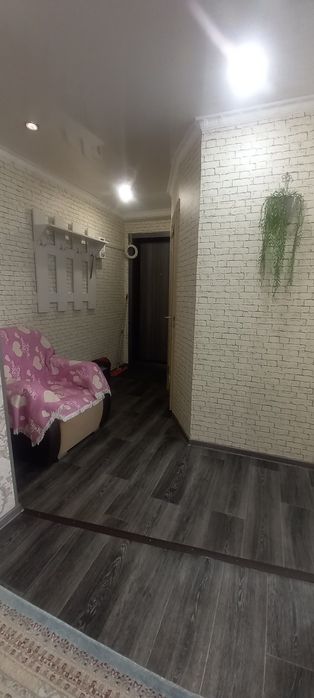 Сдам 2ком квартиру на 15 мкр