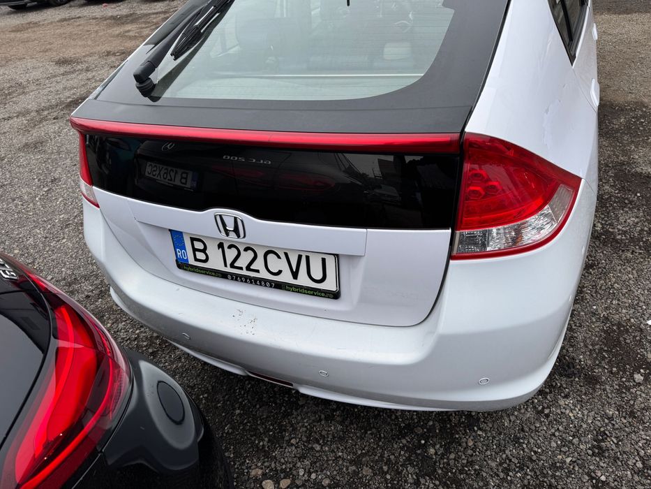 Vând mașină automată hibrid Honda Insight